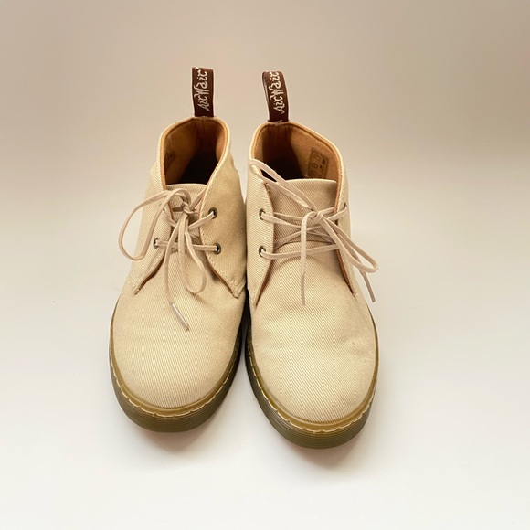 Dr Martens Unisex Dayton Sand Unisex Oxfords - Picture 3 of 8